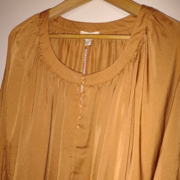 Umgee Peasant Blouse Large NWT Fall Neutral Cottagecore - Picture 5 of 9